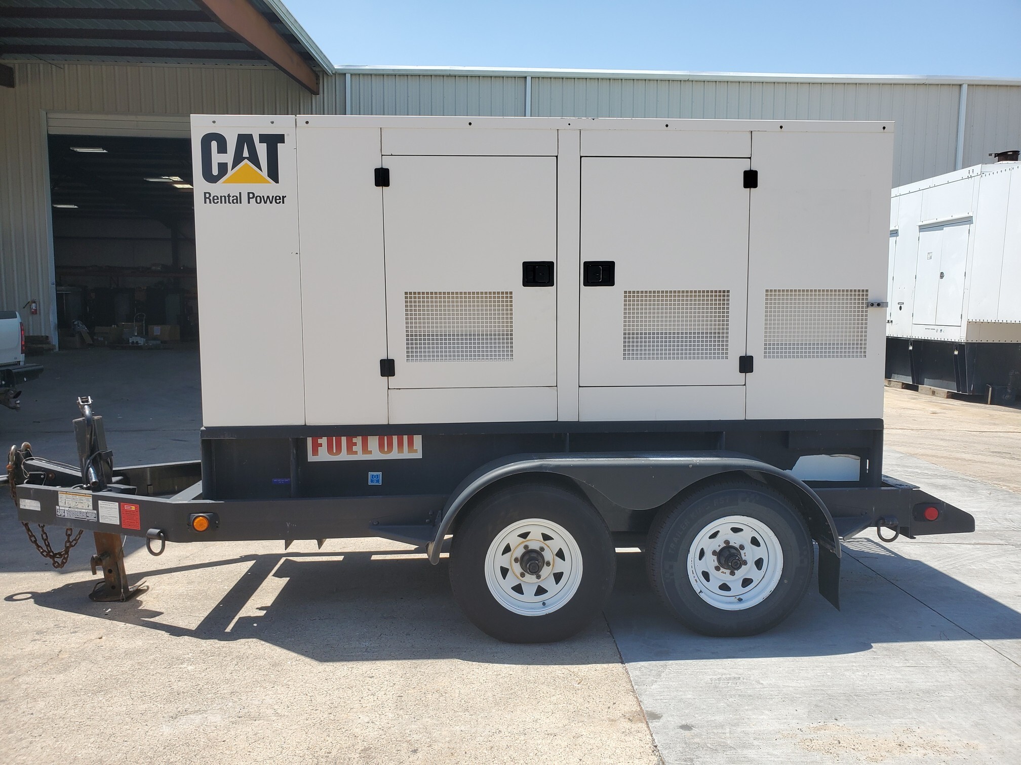 CAT XQ100 Generator (2) CAT XQ100 Generator (2)