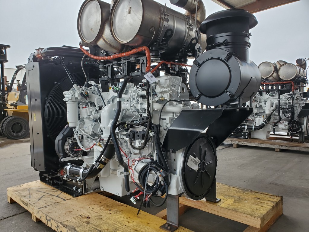 Perkins 2806J-E18TA Engine (2) Perkins 2806J-E18TA Engine (2)