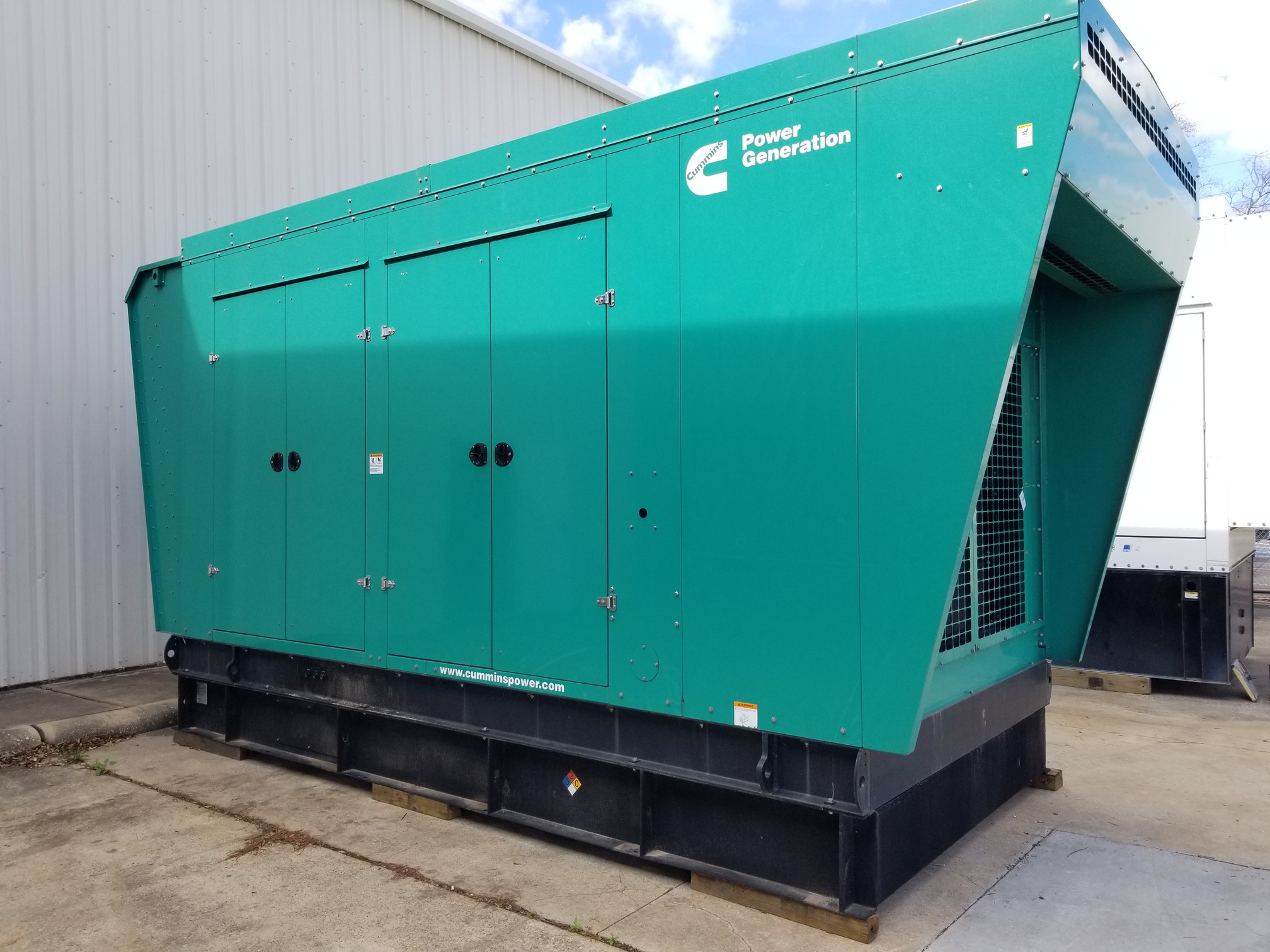 Like_New_Cummins_DQCC_Generator_Set888132675.jpg