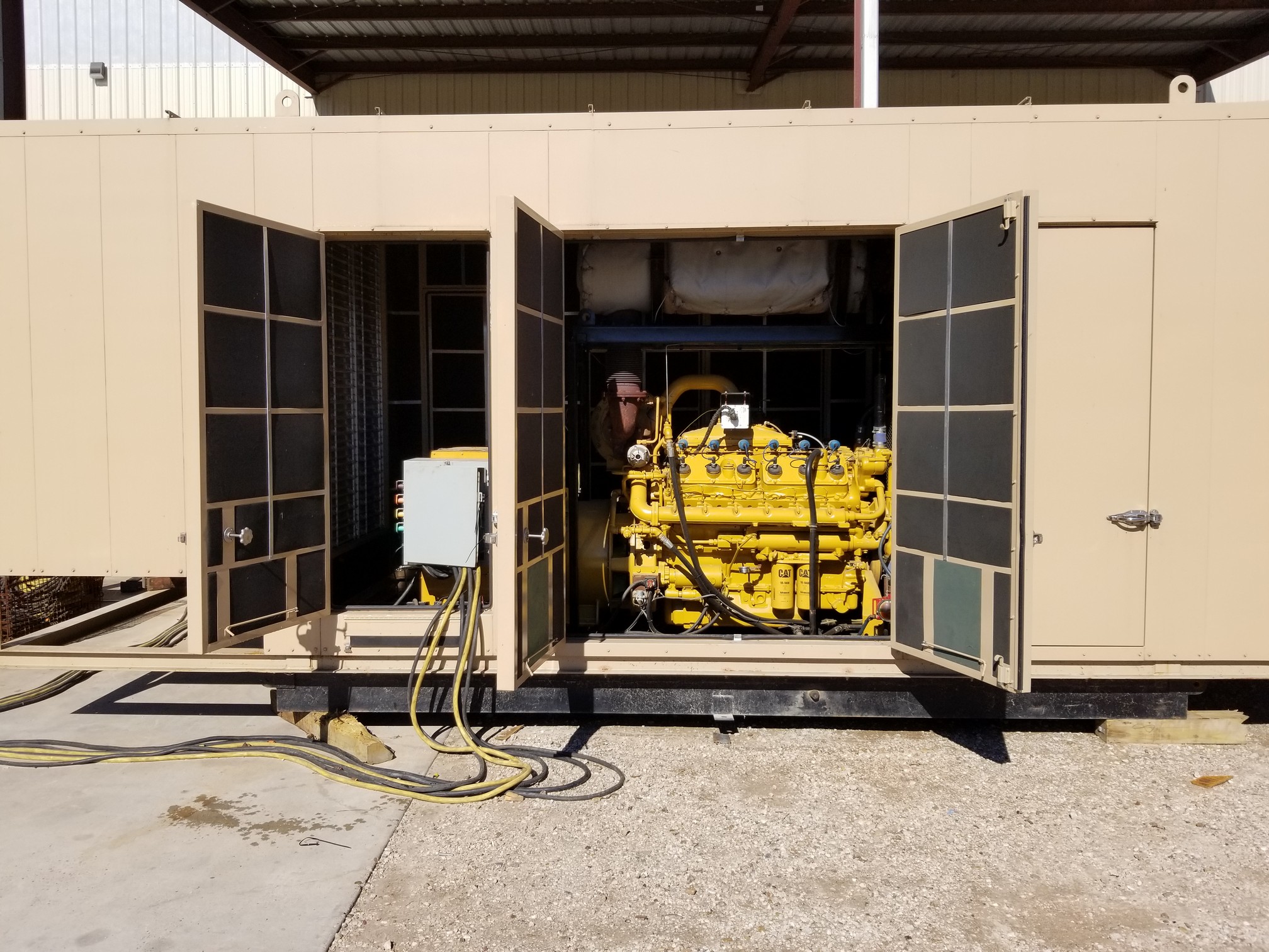 Used_CAT_G3412_Generator_Set1067813543.jpg
