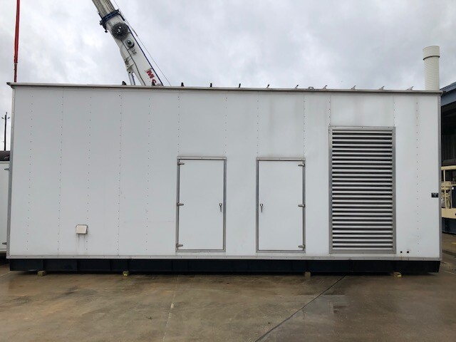 Used_Cummins_QST30-G4_Generator_Set586013402.jpg
